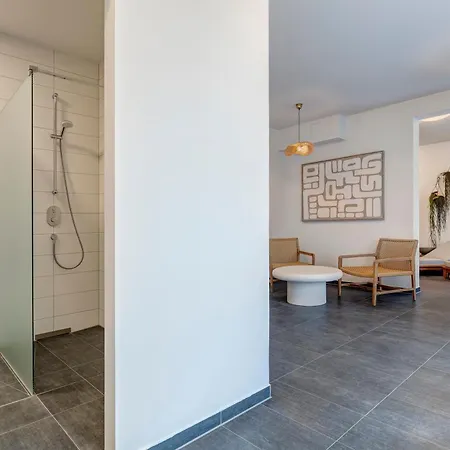 Appartement A9 - Mit Zwei Baedern, Ueberdachtem Balkon Im 